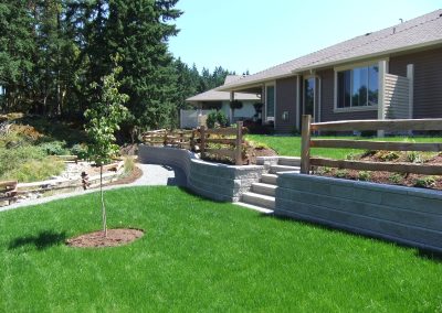 Retaining wall project by Island West Paving Stone, photo 2